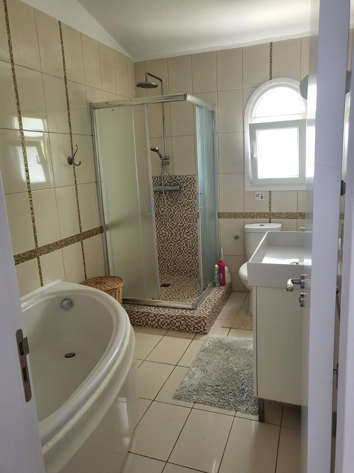 Villa Neyla Four Bedroom Coral Bay Beach Front Ngoại thất bức ảnh