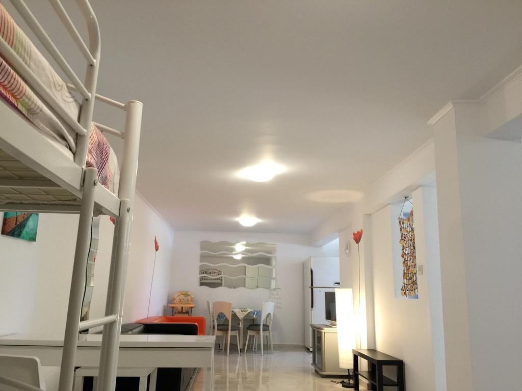 Villa Neyla Four Bedroom Coral Bay Beach Front Ngoại thất bức ảnh